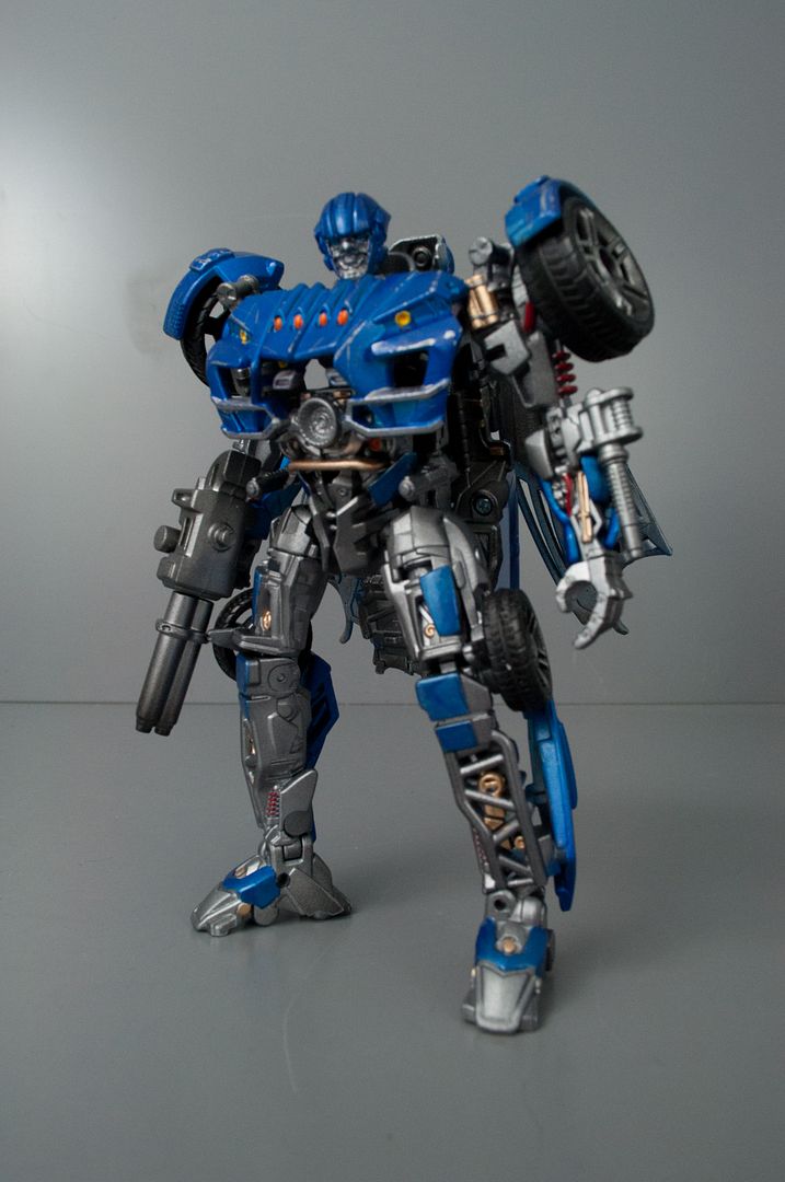 Minor/Repaint: - Transformers Custom 3D Ride Movie Evac